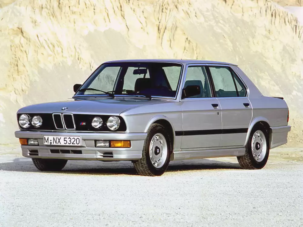 BMW 5 (E28) (1981-1989) DESIGN Covoraș cauciuc