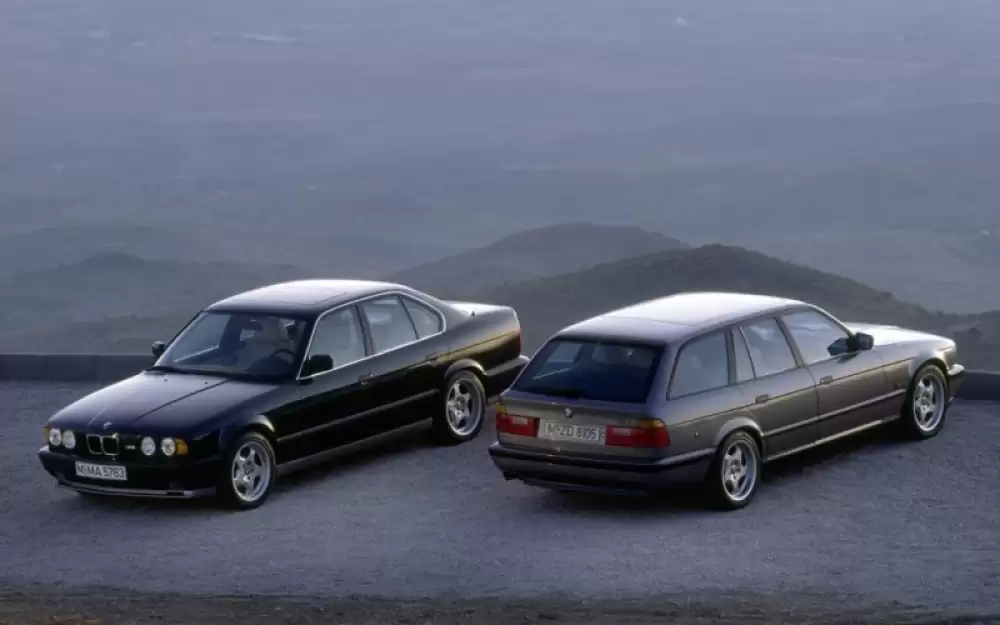 BMW 5 (E34) (1989-1995) DESIGN Covoraș cauciuc